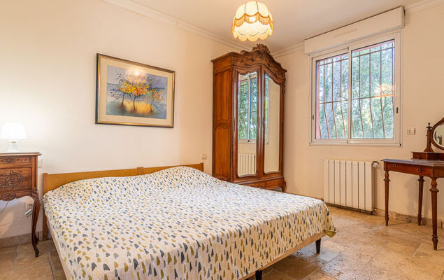 Lou Clapas - Photo 15