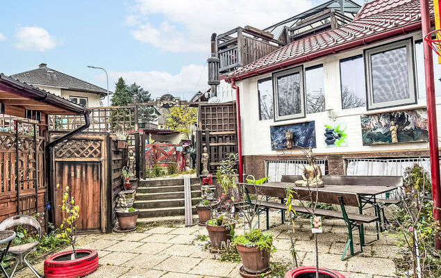 Garden Suite - Photo 21