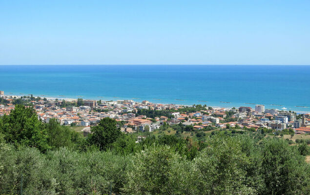 Roseto Apartments Trilo 3 - Photo 22